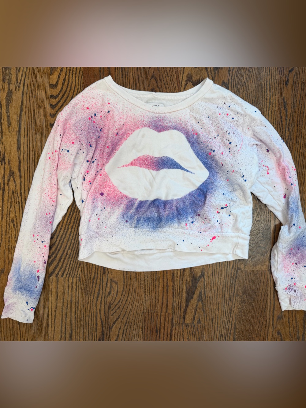 Lauren Moshi Splatter Paint Lips Crewneck